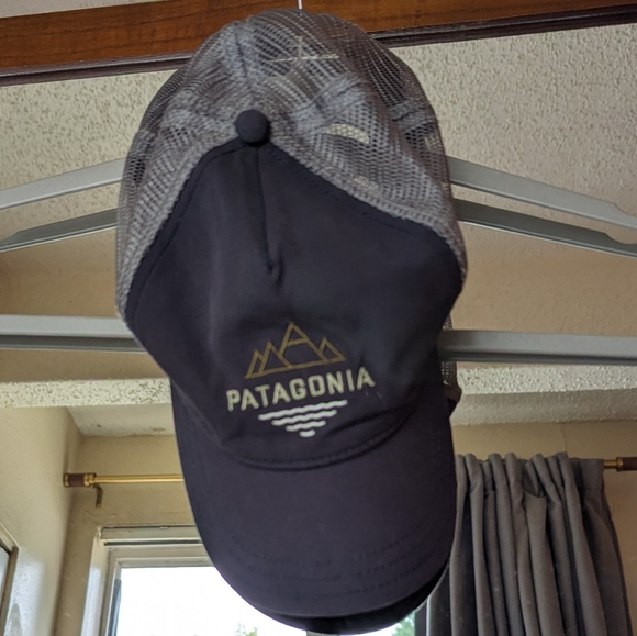 Patagonia Peak to Paddle Trucker Hat - Picture 2 of 8